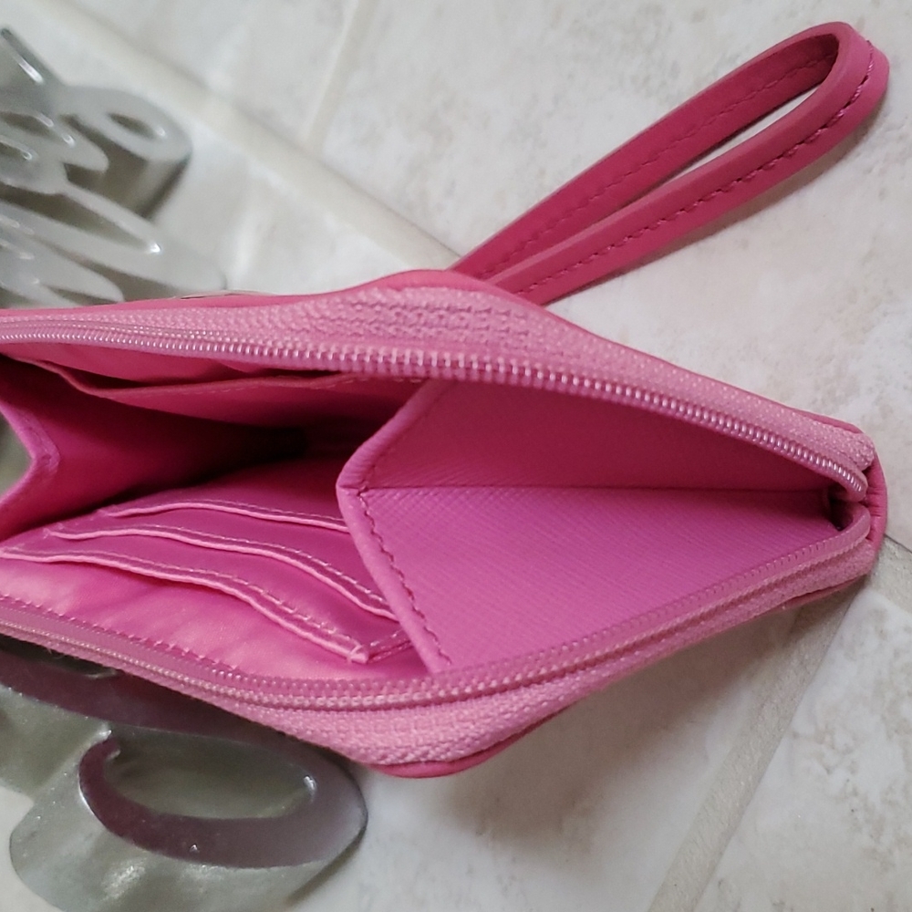 ππ COACH Pink Wrislet Wallet ππ - Picture 4 of 12